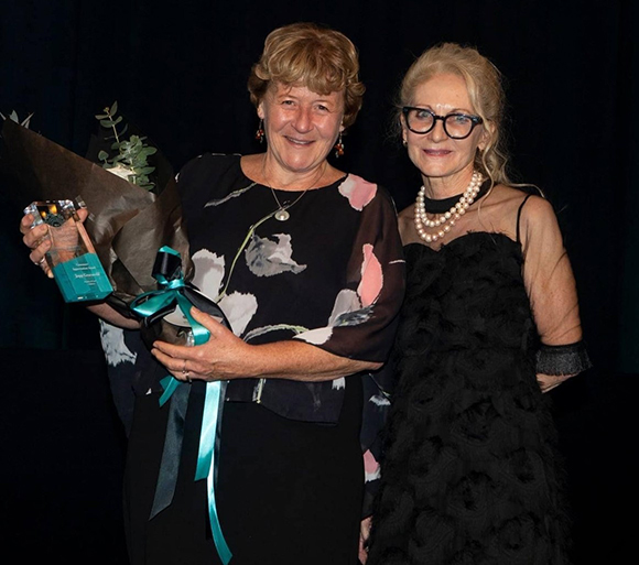 Winner of the 2020 Consumer Appreciation Award Jupp Groenveld and Marianne Slattery, MPHDS Director of Nursing 